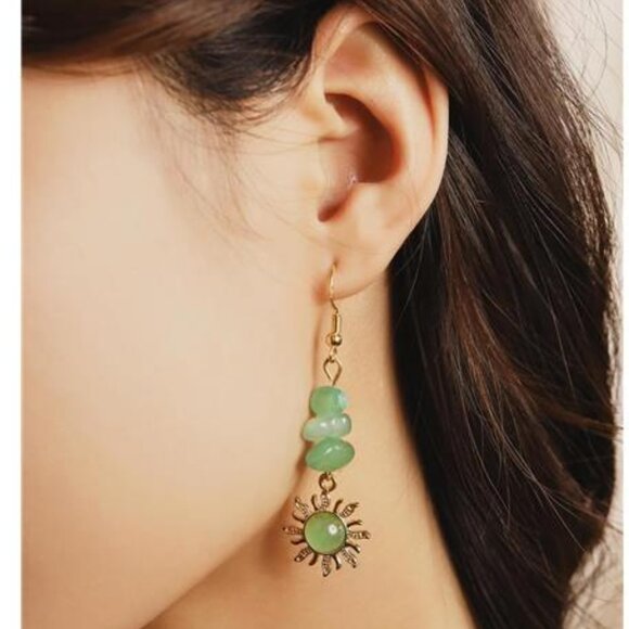 Boho Green Sunburst Earrings – Natural Stone Statement Earrings - Picture 3 of 5